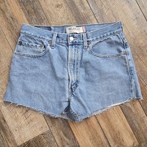 Vintage Levi’s 550 Relaxed Fit High Rise Cutoff Denim Shorts Light Wash  Size 31